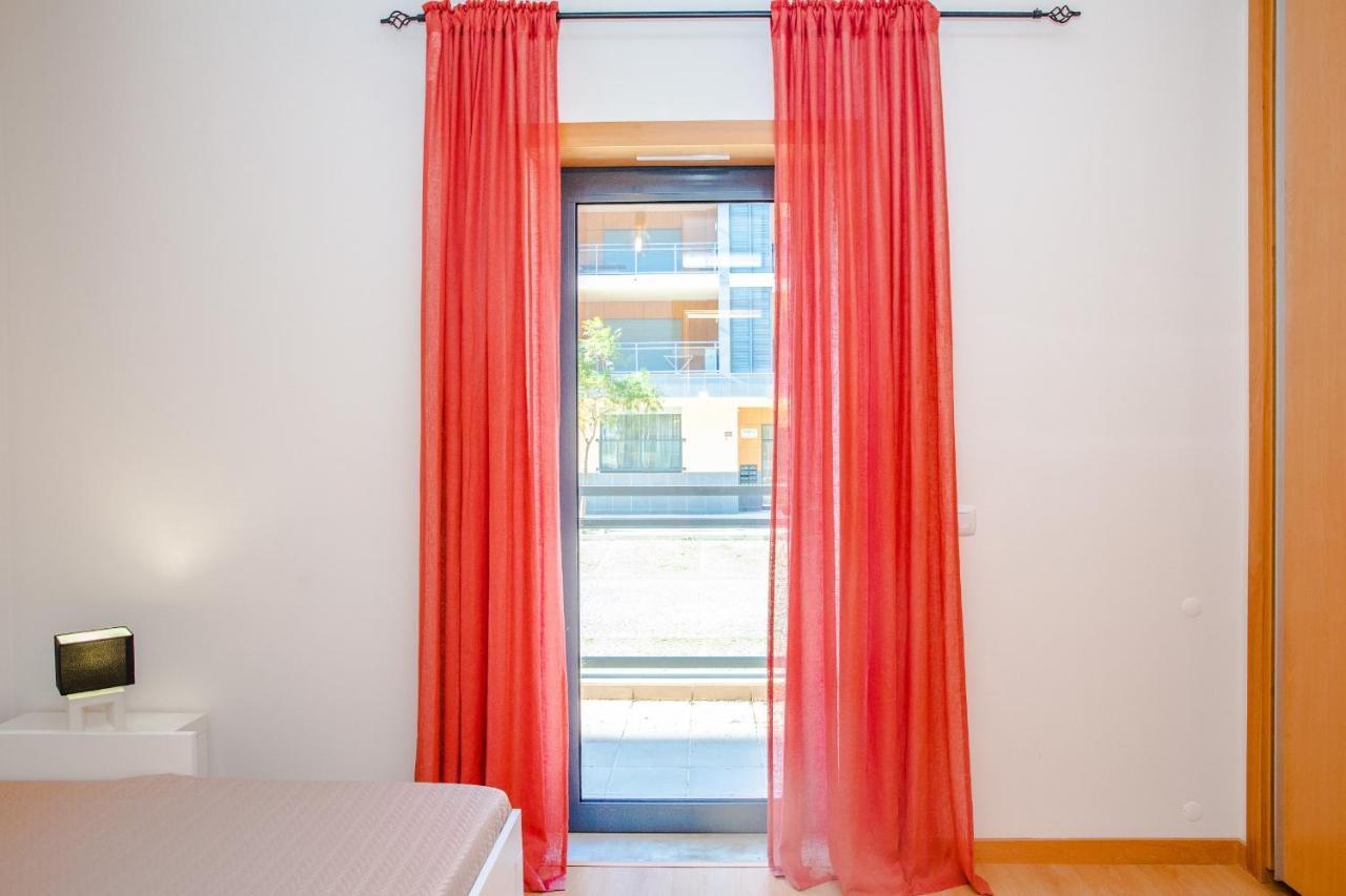 2Bed With Rooftop Pool In Marina Village - Olhão المظهر الخارجي الصورة